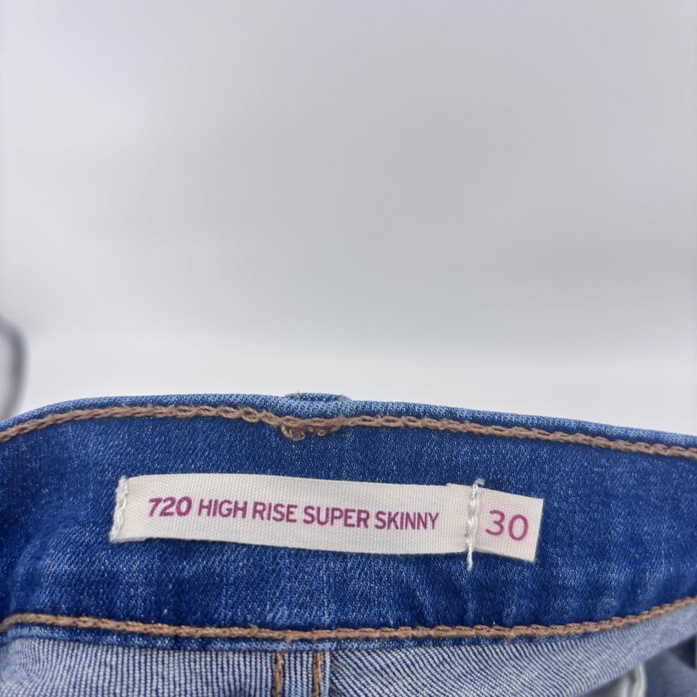 Levi's 720 High Rise Super Skinny Jeans Size 30 Dark Wash Denim Women 29" inseam - Picture 6 of 7